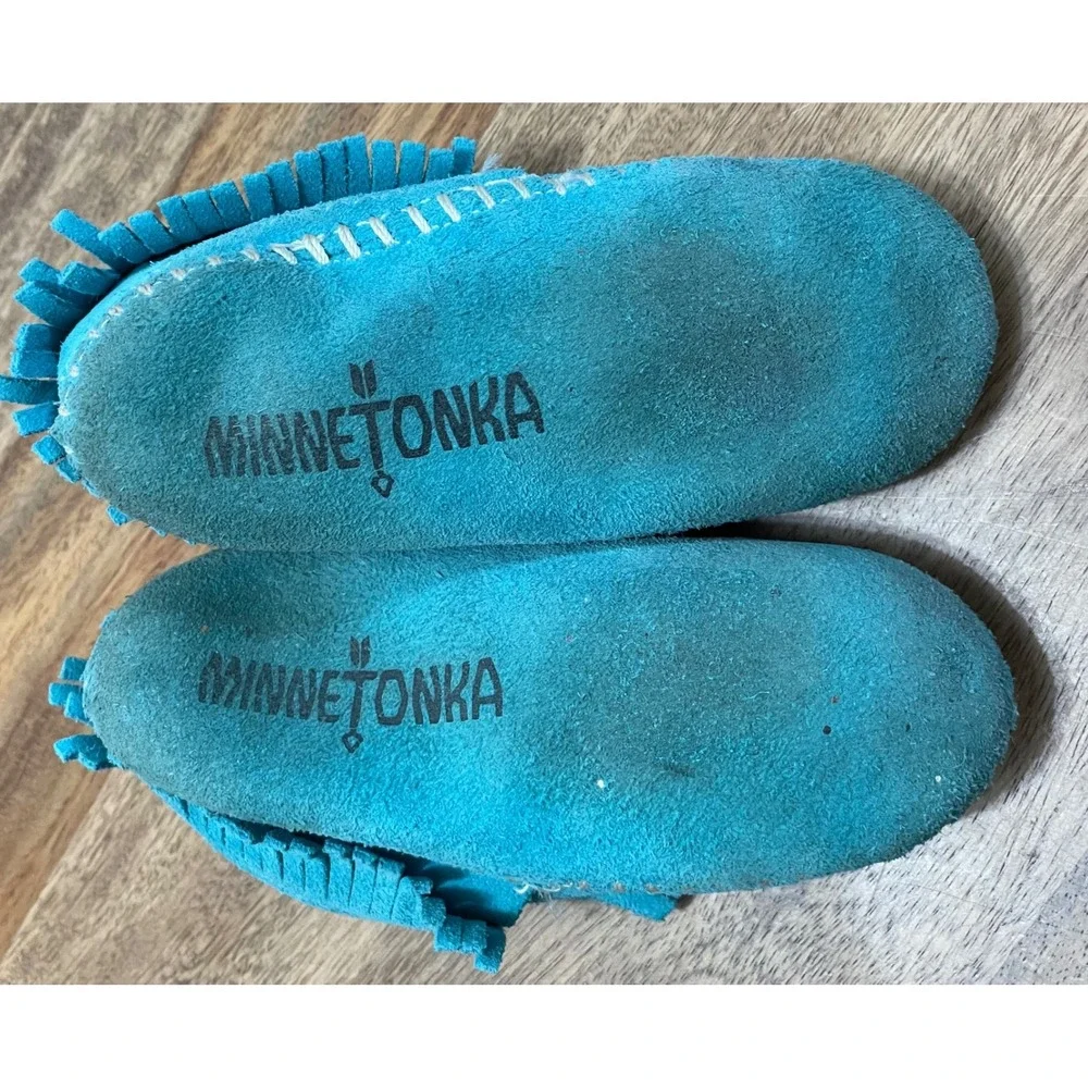 Minnetonka Riley Moccasins Fringe Suede 6 Toddler Turquoise  1166